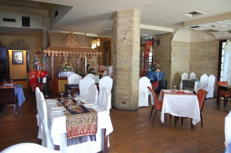 Nile Zamalek Hotel Giza Exteriör bild